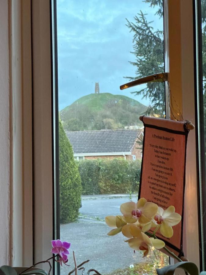 Bed and Breakfast Camelot Retreat - Tor View Glastonbury Zewnętrze zdjęcie